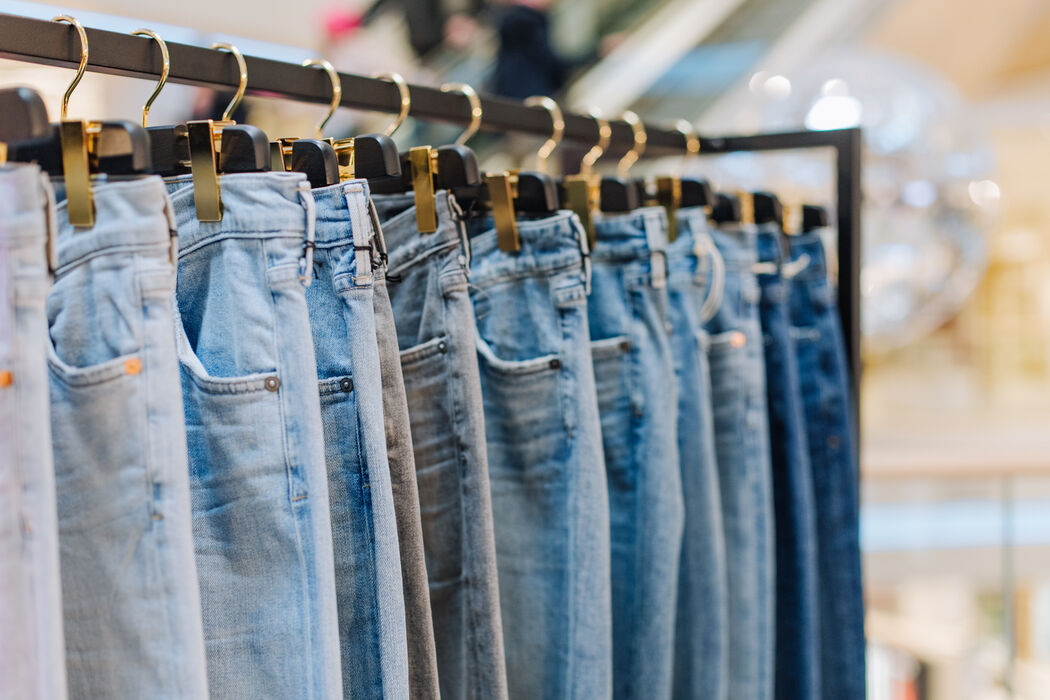 Dit zijn de denim trends die we niet meer zien