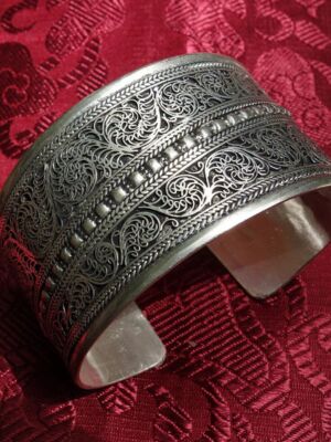 Nepal bangle