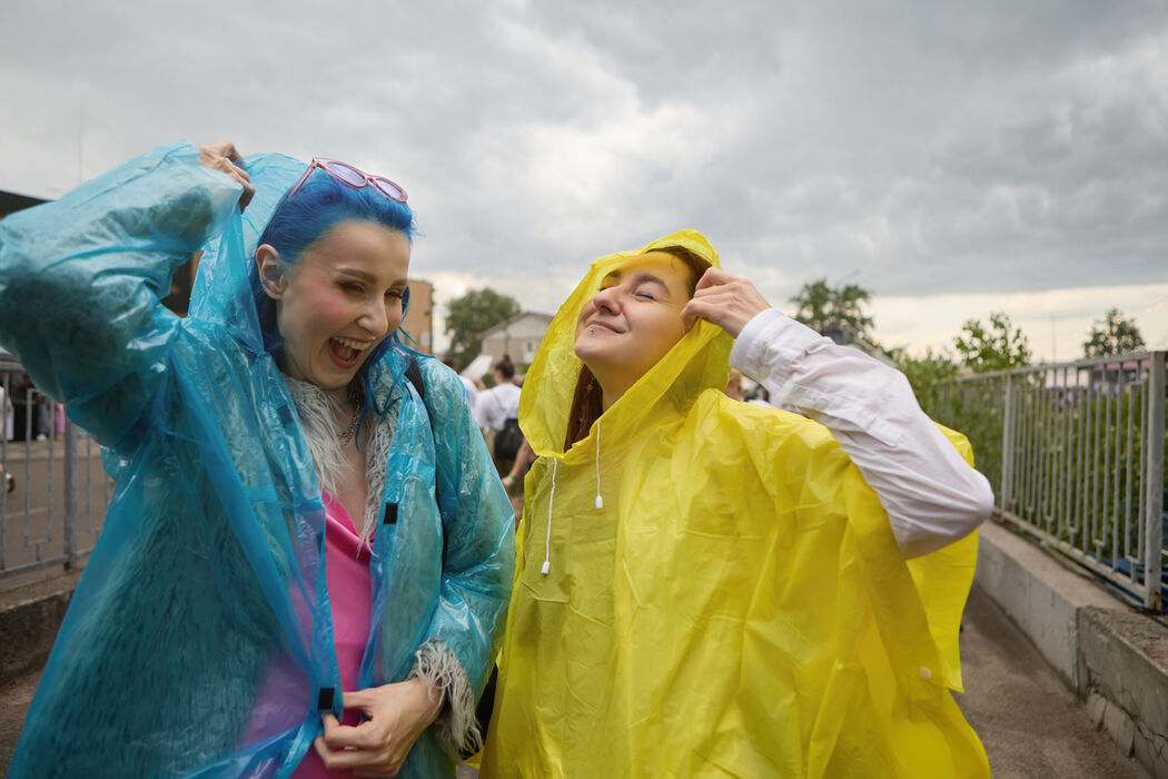 Regenachtige dag op festival? Deze items heb je nodig